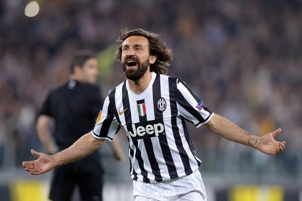 Pirlo teken kontrak...