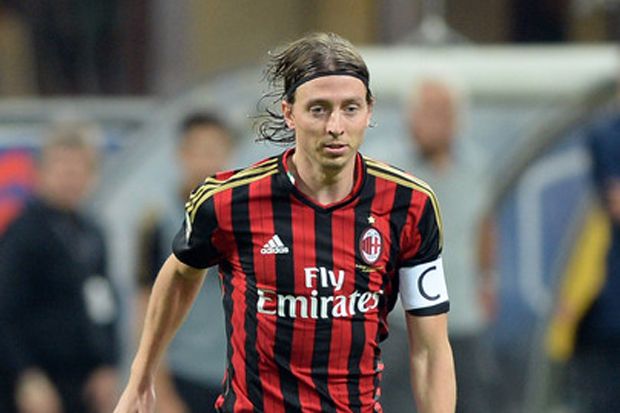 Montolivo desak Milan...