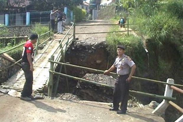 Jembatan Solokaso di...