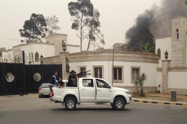 Libya Memanas, Gedung...