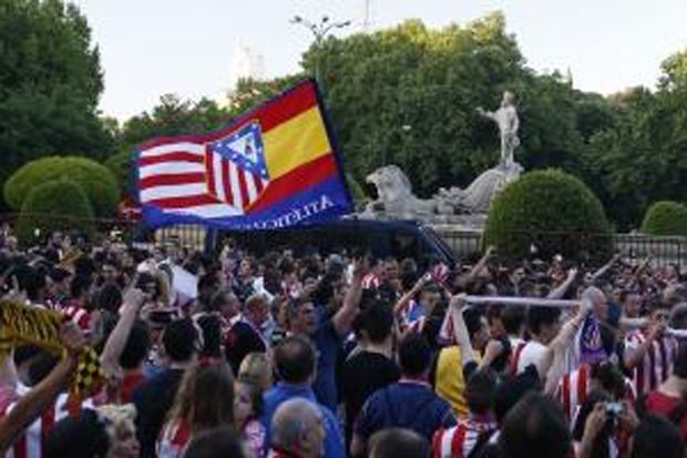Los Rojiblancos Rayakan...