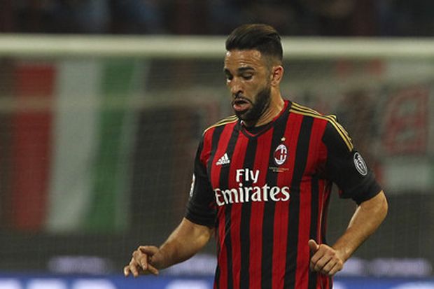 Bahas Status Adil Rami,...
