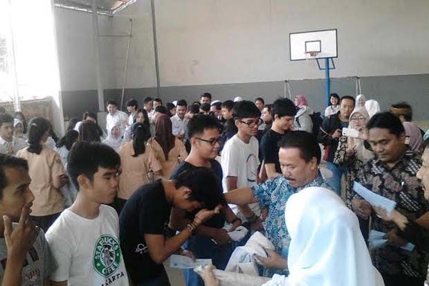 Cara Unik Siswa SMA...
