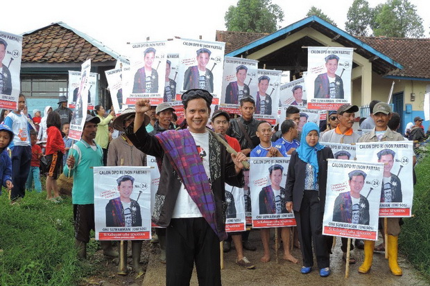 Jadi Anggota DPD, Oni...