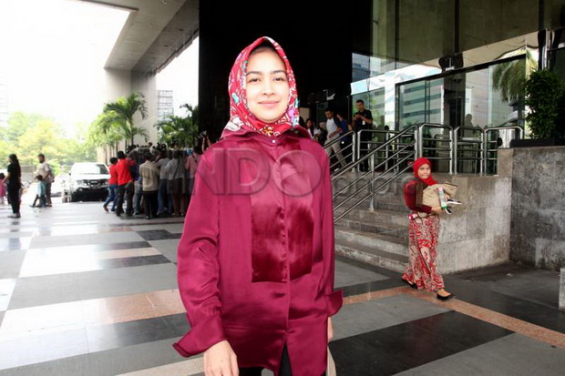 KPK Sita Mobil Airin...