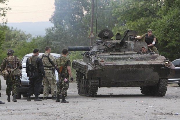 Pasukan Ukraina Bentrok...