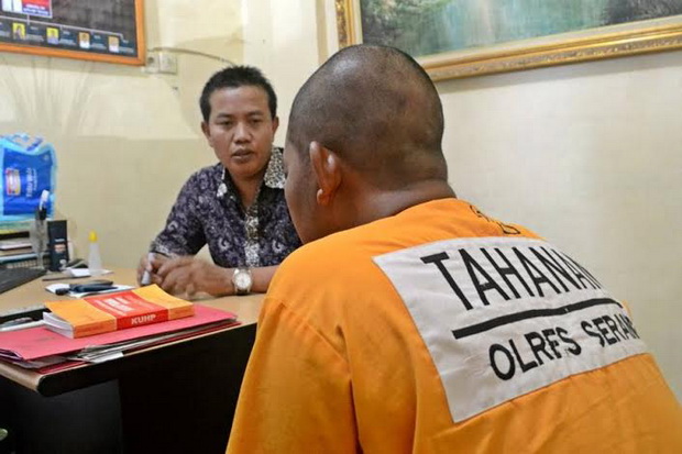 2 Kali Tiduri Anak Tiri,...