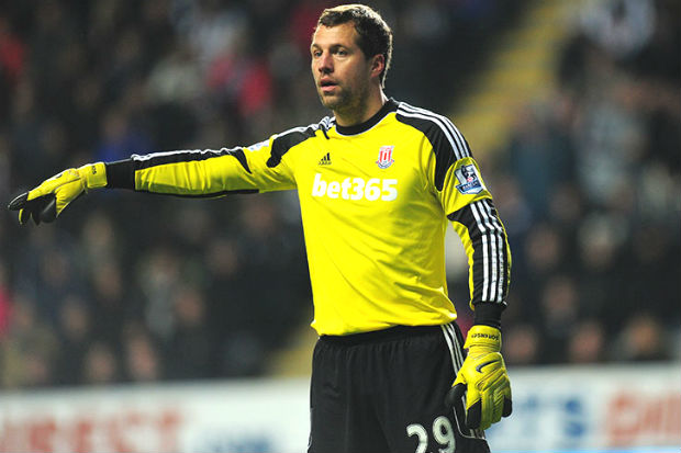 Stoke City Perpanjang...