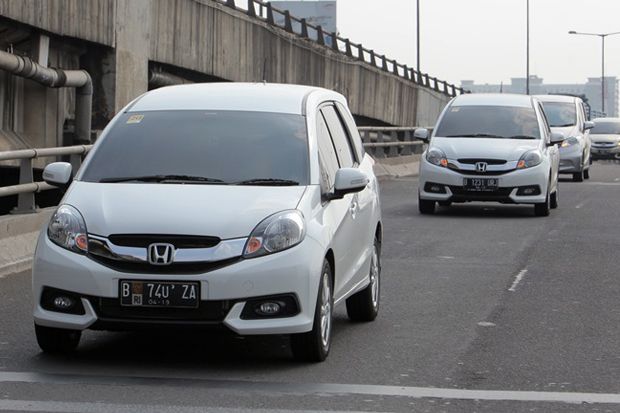Konsumen Honda Mobilio...