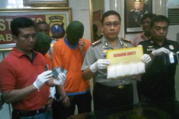 Bawa Hampir Setengah...