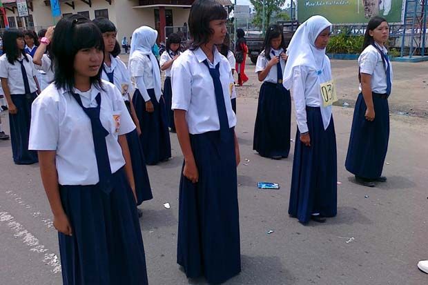 Murid SD-SMP di Kendal...