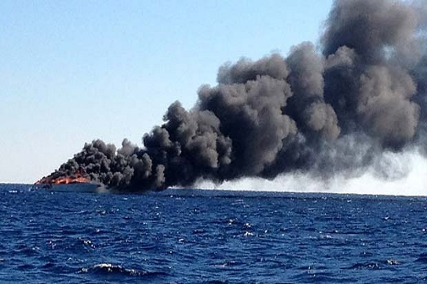Kapal Tanker Meledak...