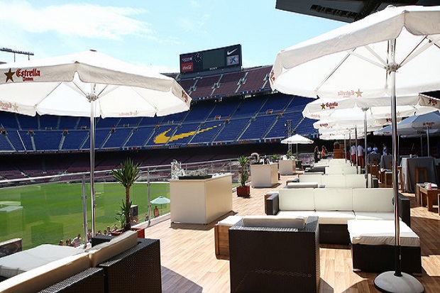 Camp Nou Berubah Jadi...