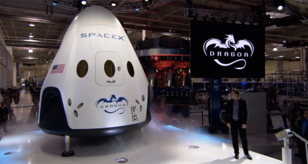 SpaceX Luncurkan Dragon...