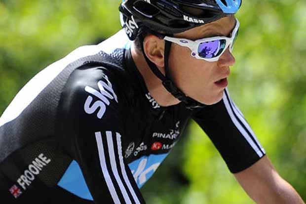 Froome Tuding UCI Pilih...