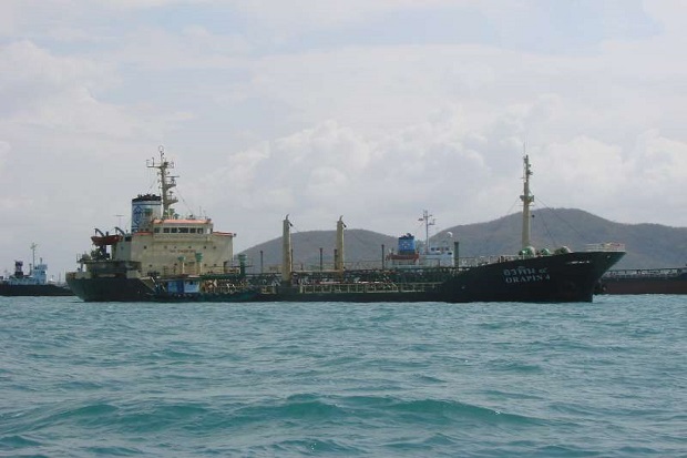 Kapal Tanker Thailand...