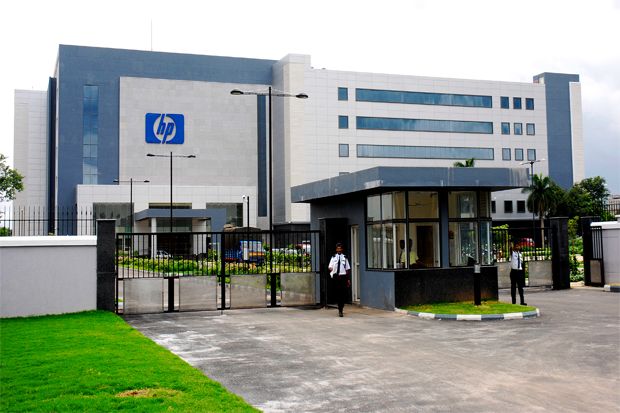 Tiga Perangkat HP Siap...