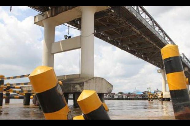 Lagi, Jembatan Kapuas...