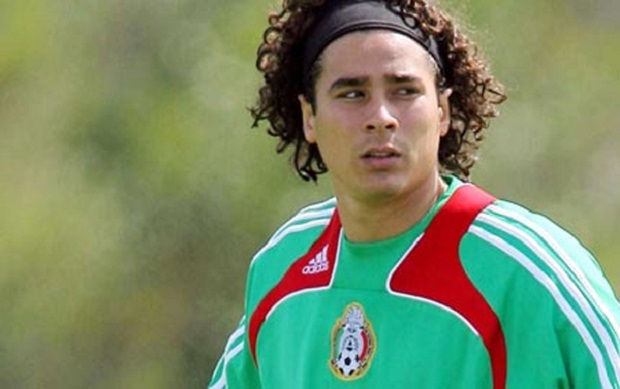 Barcelona Incar Kiper...