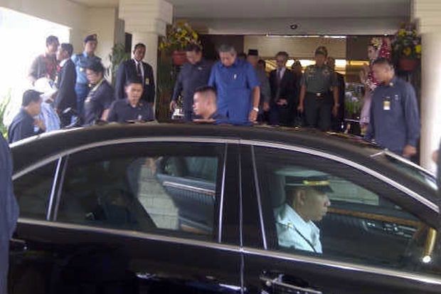Hujan Deras Sambut Kedatangan...
