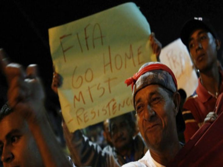 Brazil Terus Digoyang...
