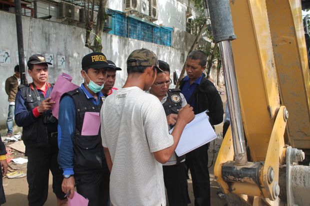 Ini Data Korban Runtuhnya...