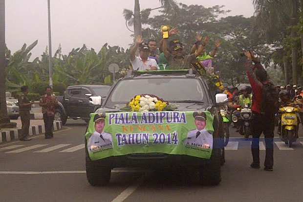 Piala Adipura Diarak...
