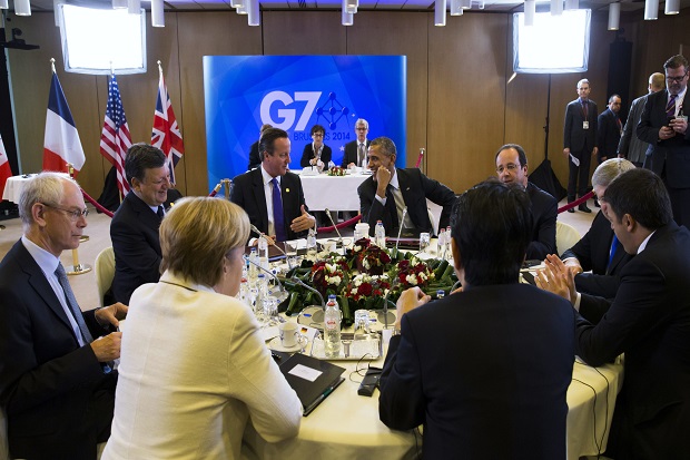 G7 Desak Rusia Bantu...