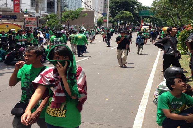 Bonek Sweeping Kendaraan...