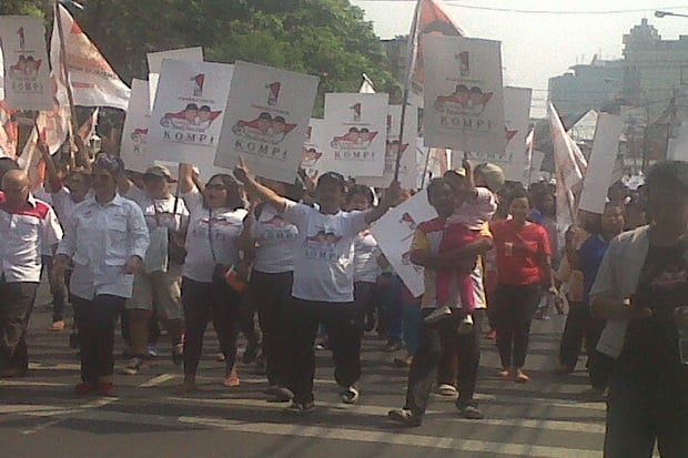 Ribuan Pendukung Prabowo-Hatta...