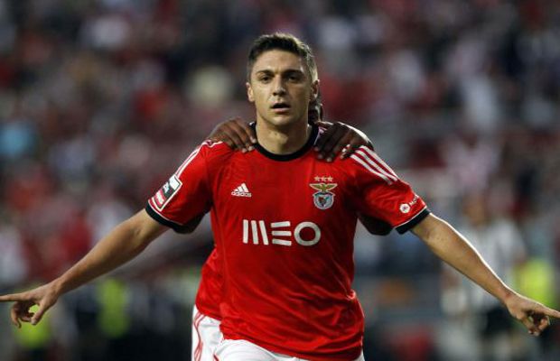 Atletico Resmi Boyong...