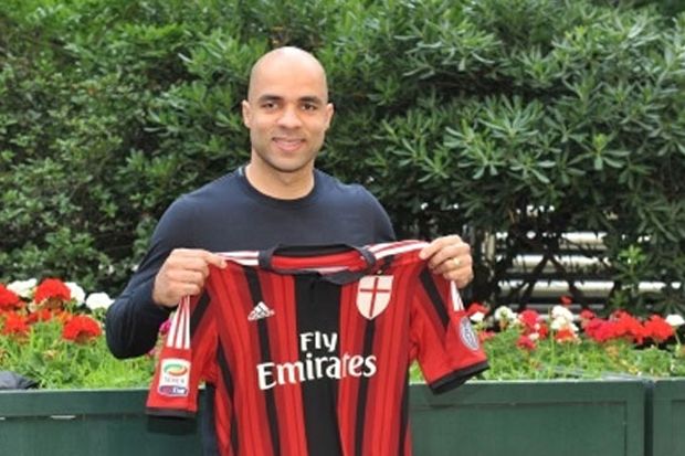 Milan Resmi Dapatkan...