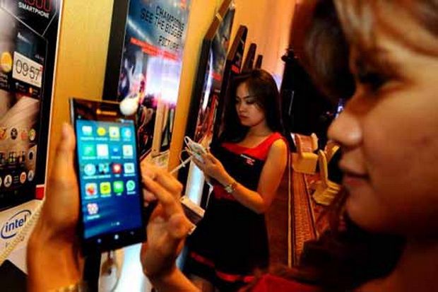 Lenovo Kenalkan Produk...