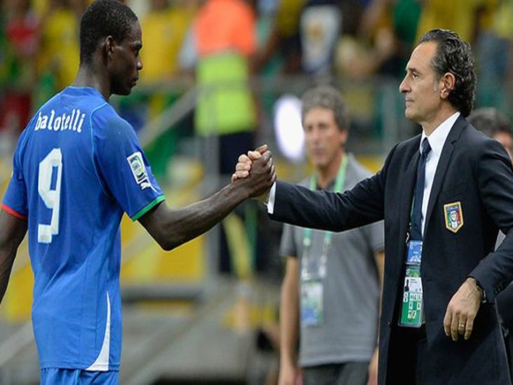 Prandelli Tantang Balotelli