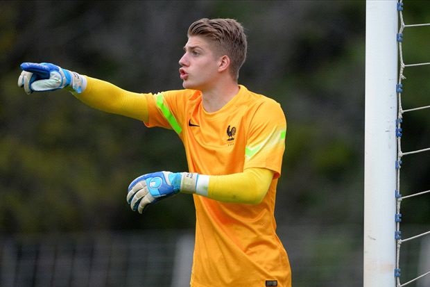 Monaco Gaet Kiper Muda...