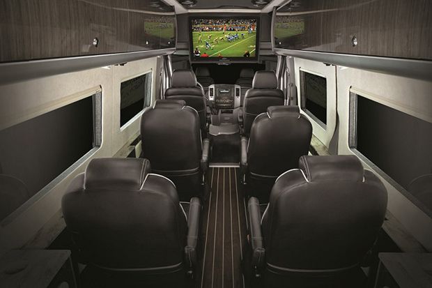 Airstream Autobahn Sebuah...