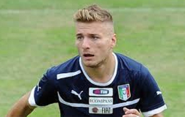Hadapi Inggris, Immobile...