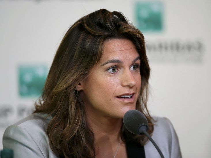 Murray Tunjuk Mauresmo...