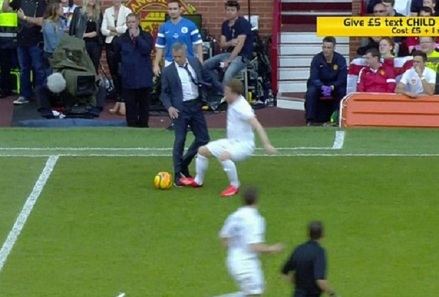 Ulah Iseng Mourinho...