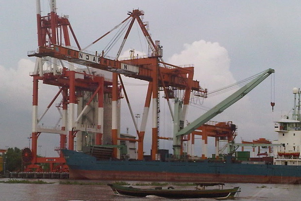 Penutupan Sungai Barito...