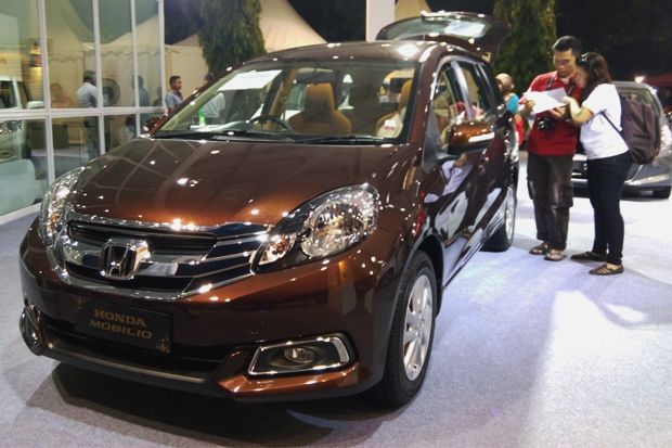 Honda Mobilio Menjadi...