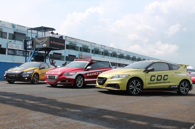 Honda CR-Z Sebagai Official...