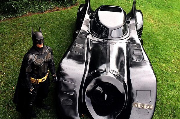 Mobil Batman Resmi Mendapat...