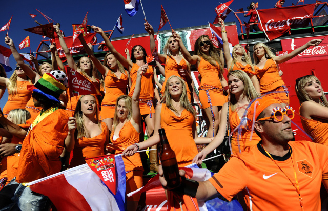 Belanda Runtuhkan Kedigdayaan...