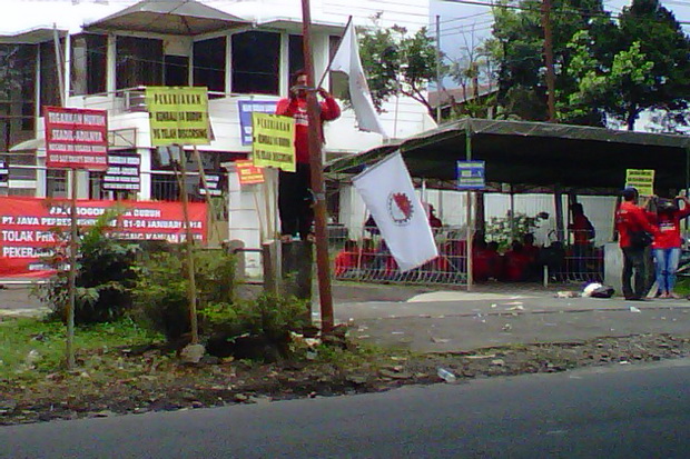 Lembur Tidak Dibayar,...