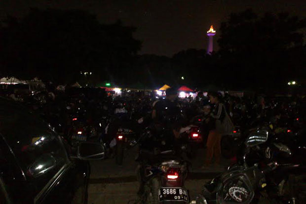 Pengunjung PRJ Monas...