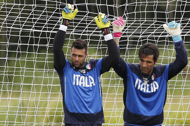 Sirigu Gantikan Peran...