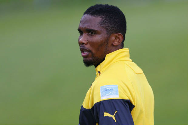 Samuel Etoo Cedera Lutut