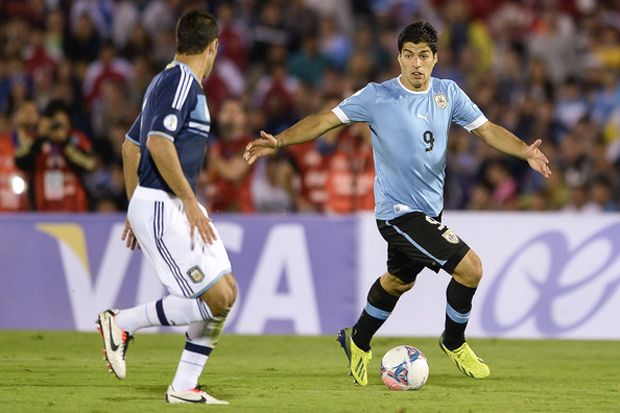 Forlan: Suarez Tertekan...