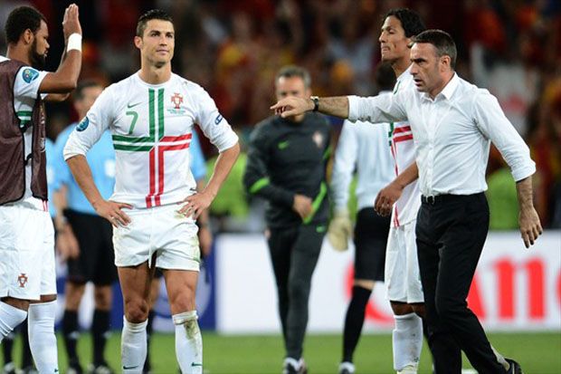 Pelatih Portugal Anggap...